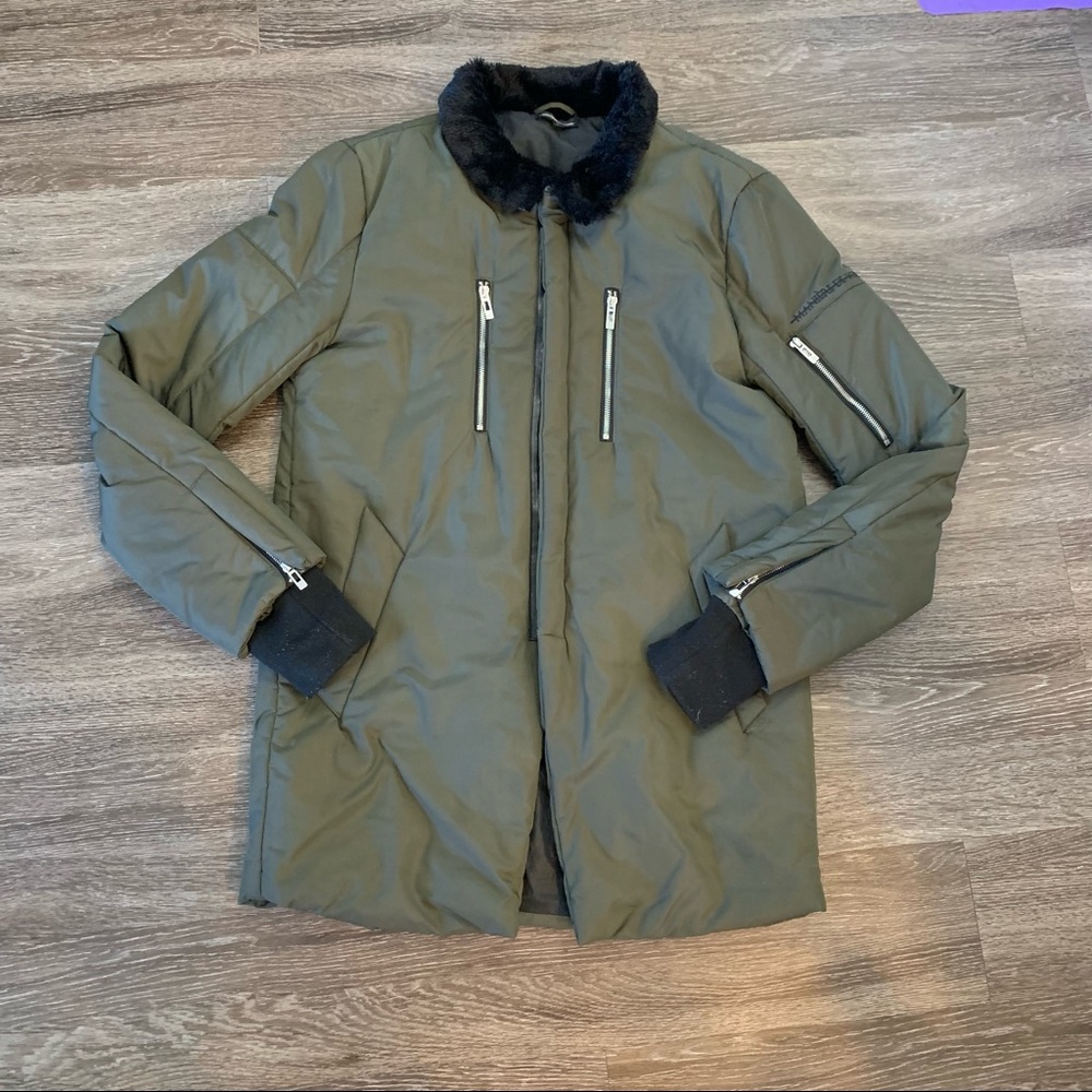 Maniere De Voir Men’s Olive Green Faux Fur Parka Large